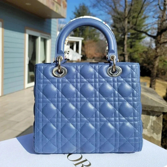 Lady Dior Medium Cloud Blue w/ Light Gold Hardware - Picture 3 of 5